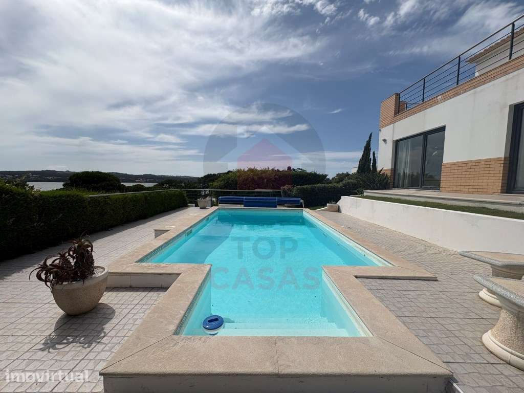 Moradia Contemporânea de Luxo com Vista Deslumbrante sobre a Lagoa ... - Grande imagem: 3/55