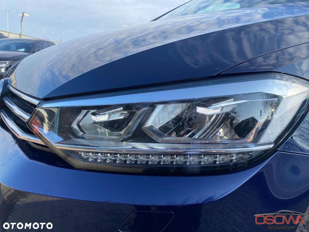 Volkswagen Touran - 26