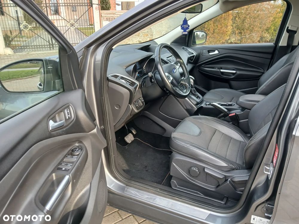 Ford Kuga 2.0 TDCi 4x4 Titanium - 3