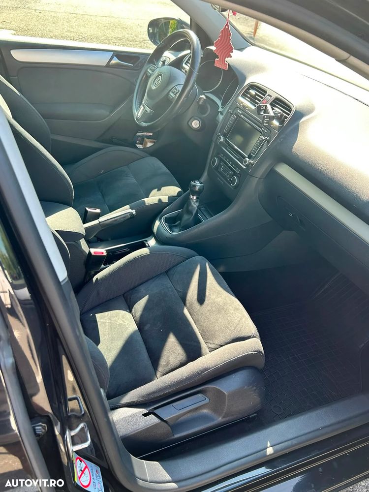 Volkswagen Golf 1.6 TDI DPF BlueMotion Technology Style - 12