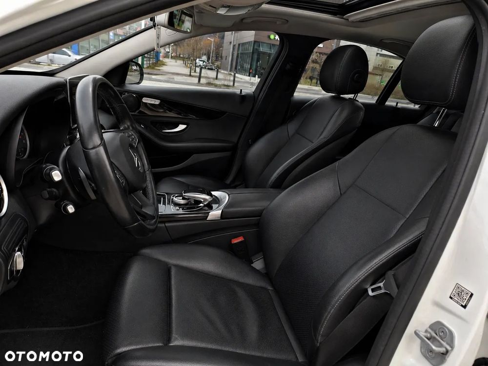 Mercedes-Benz Klasa C 250 9G-TRONIC Exclusive - 10