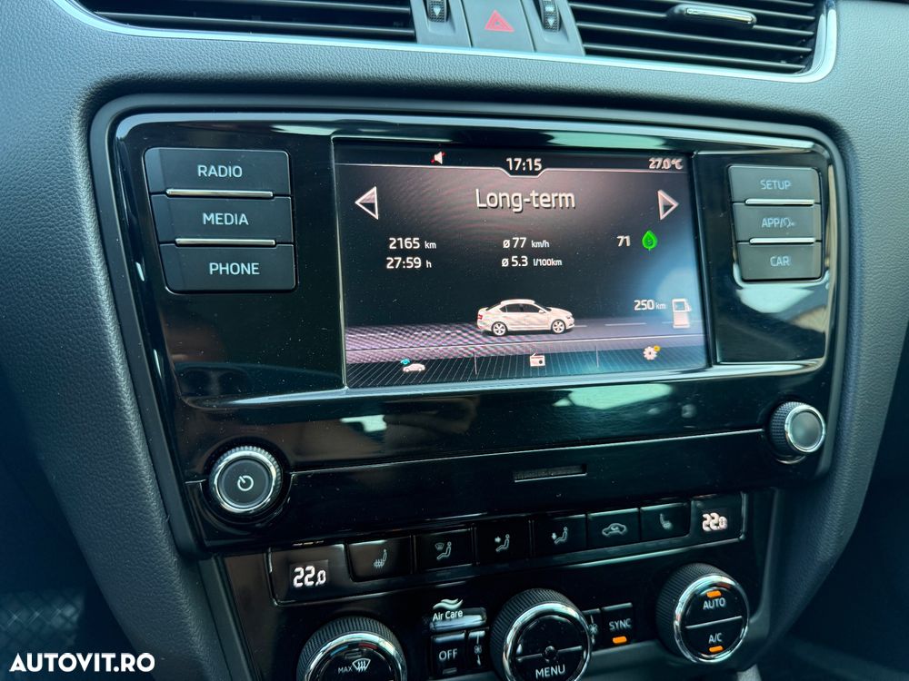 Skoda Octavia 2.0 TDI DSG Ambition - 28