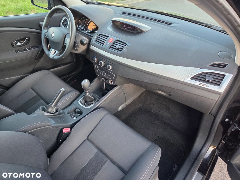 Renault Megane TCe 130 Dynamique - 15