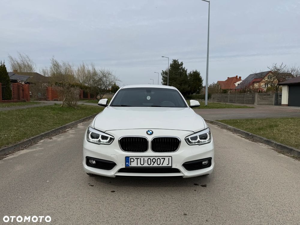 BMW Seria 1 116i - 11