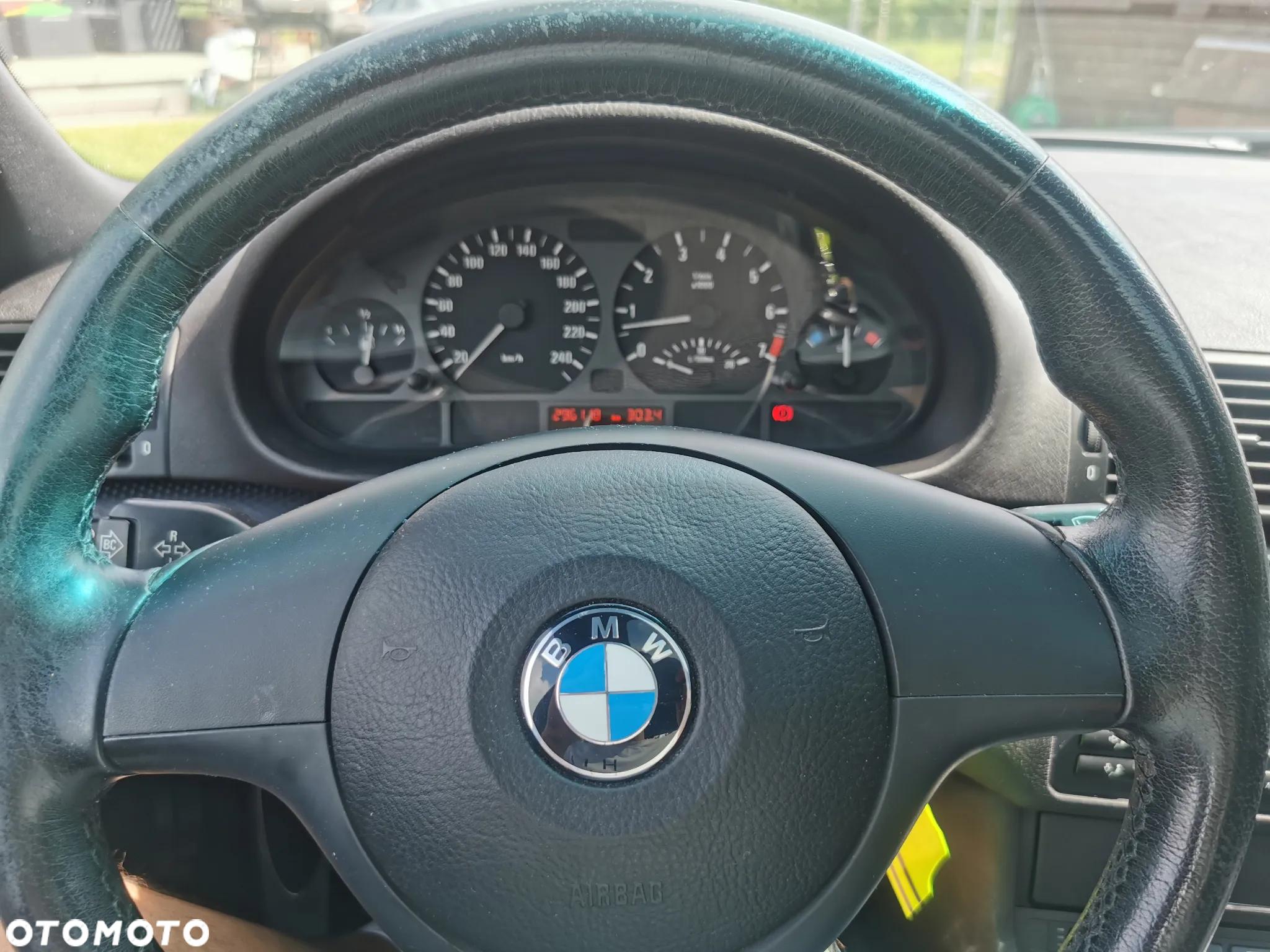 BMW Seria 3 320i - 8