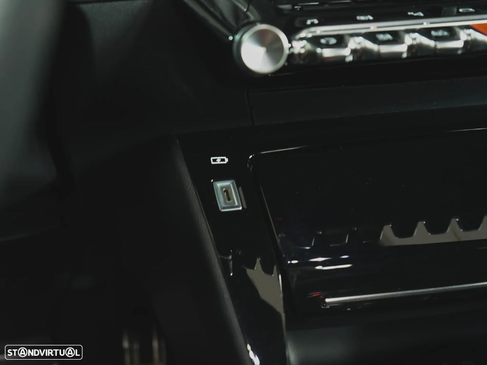 Peugeot 208 1.2 PureTech GT EAT8 - 22