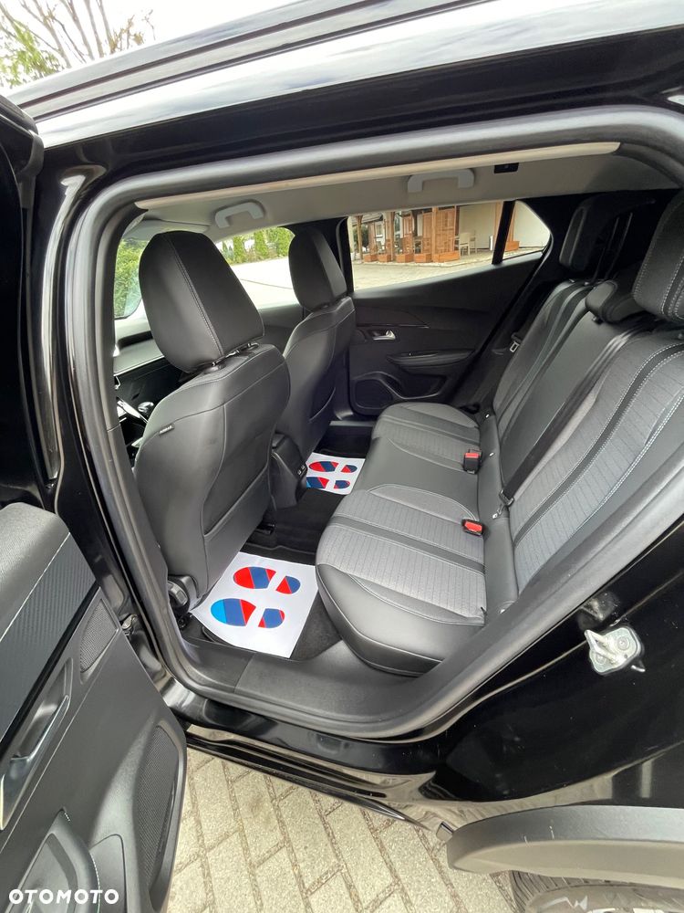 Peugeot 2008 - 9