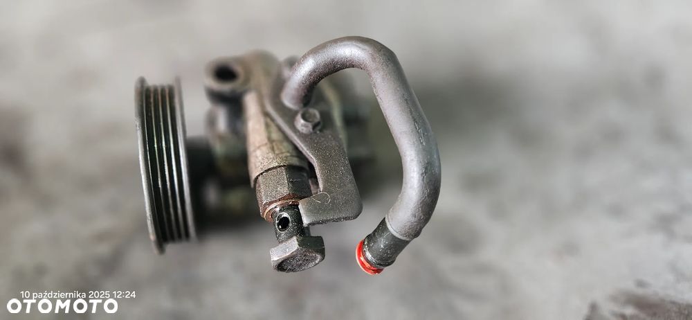 Pompa wspomagania Hyundai Getz 1,3 i 12V 2004r 57110-1C301 - 2