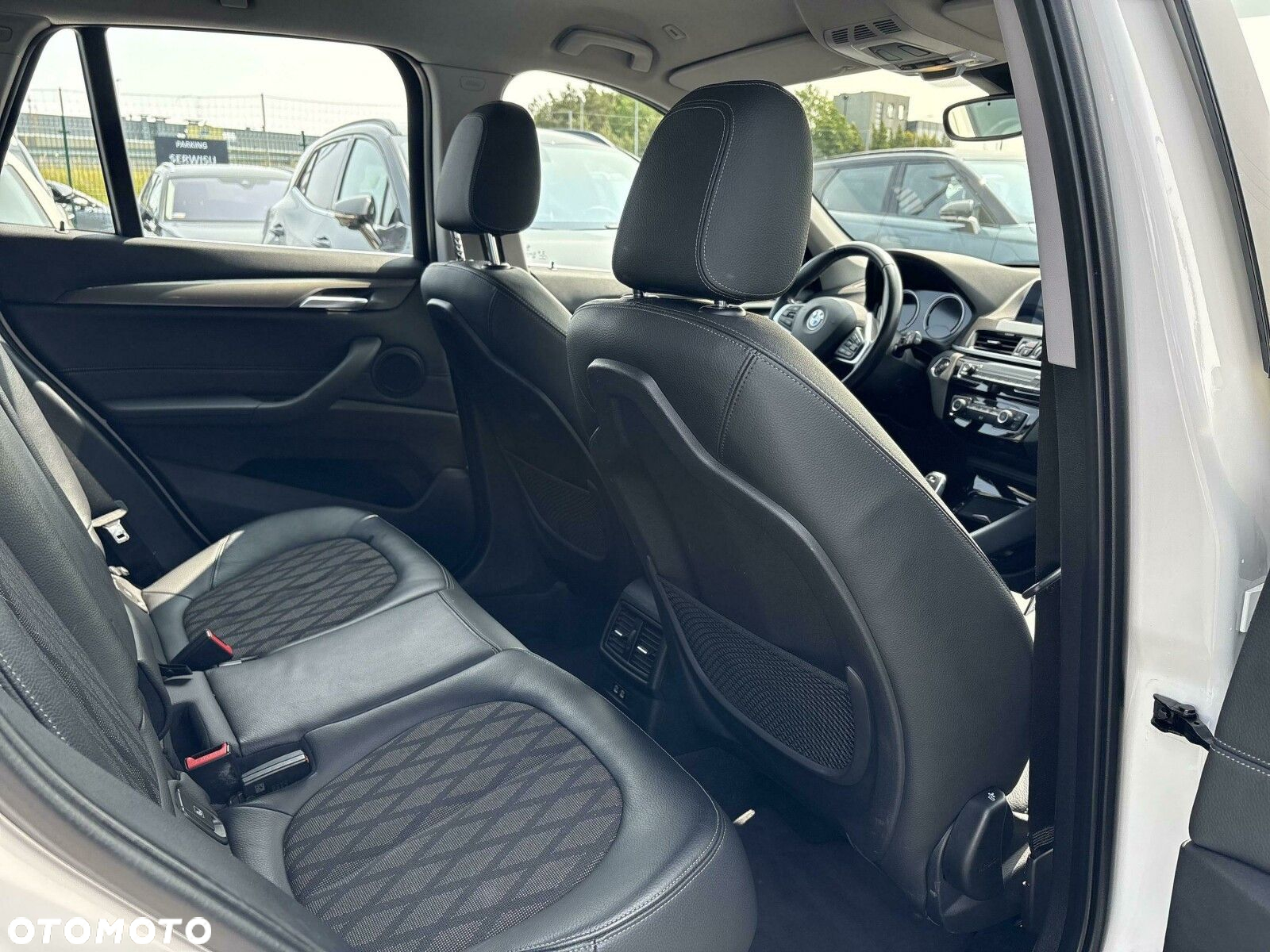 BMW X1 sDrive18i xLine - 25