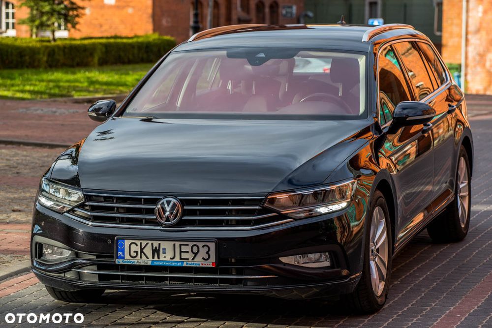 Volkswagen Passat 2.0 TDI SCR DSG Comfortline - 1