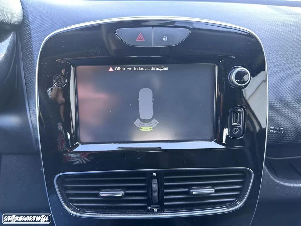 Renault Clio 0.9 TCe Limited Bi-Fuel - 33