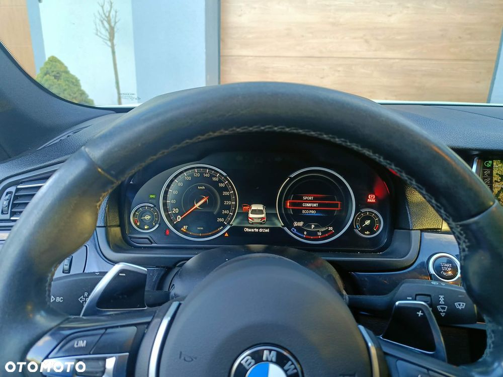 BMW Seria 5 520d xDrive M Sport sport - 29