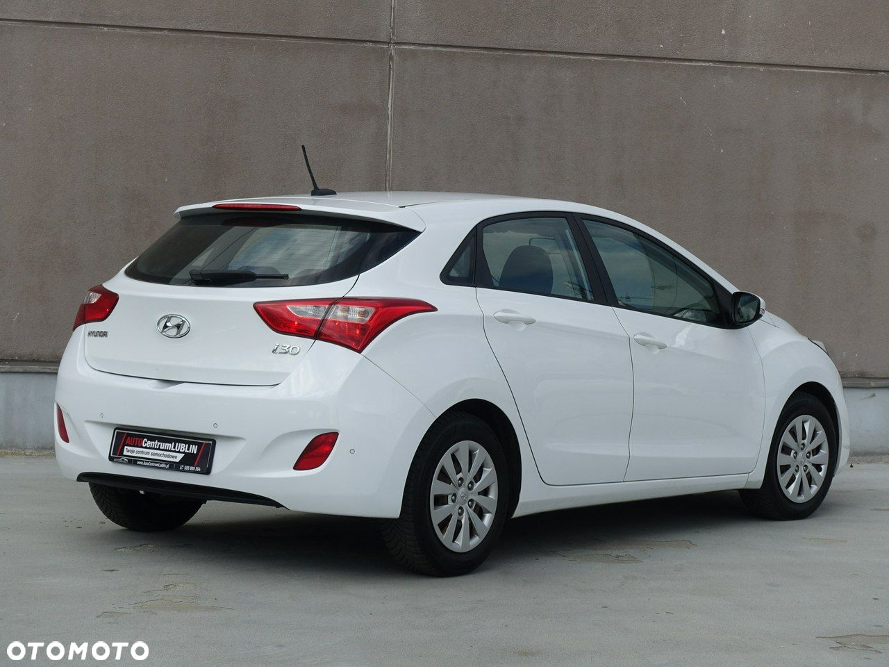 Hyundai i30 blue 1.6 CRDi Trend - 10