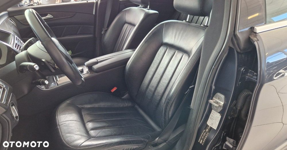 Mercedes-Benz CLS - 14