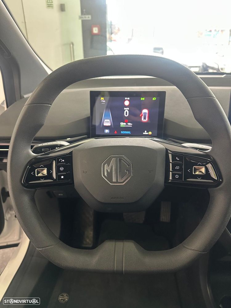 MG MG4 Luxury 49 kWh - 12