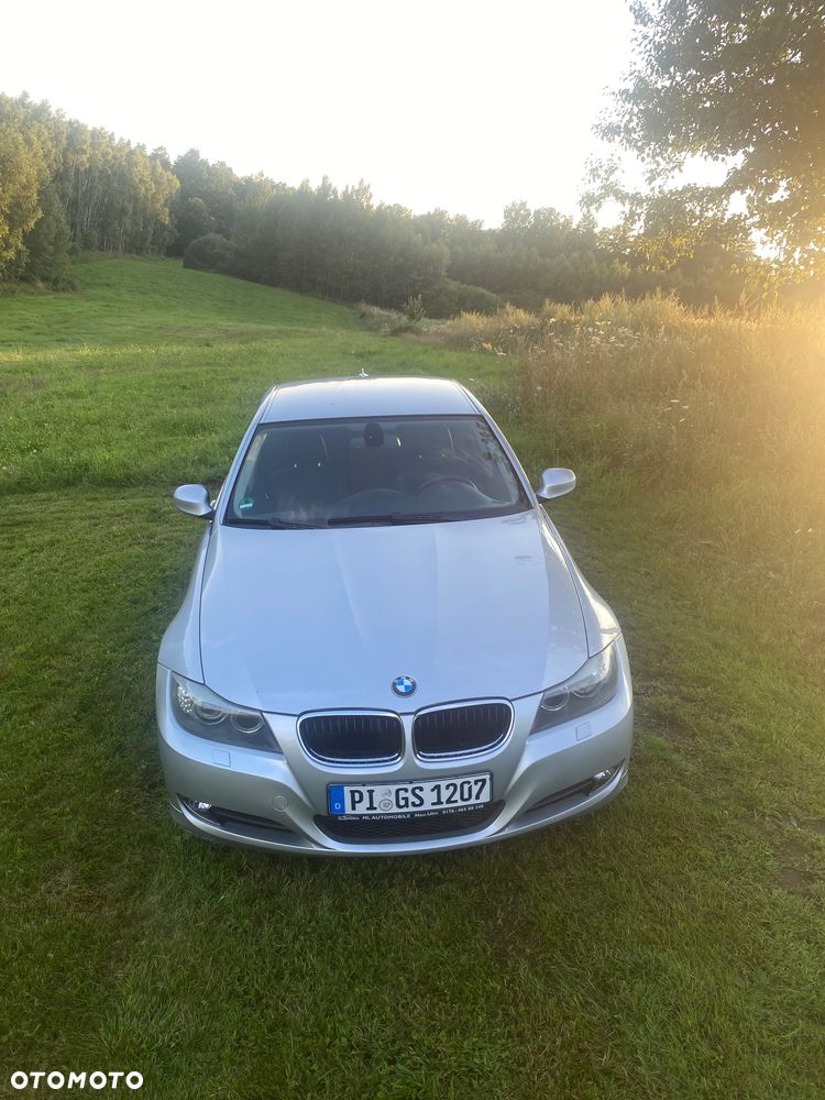 BMW Seria 3 320i Edition Exclusive - 10