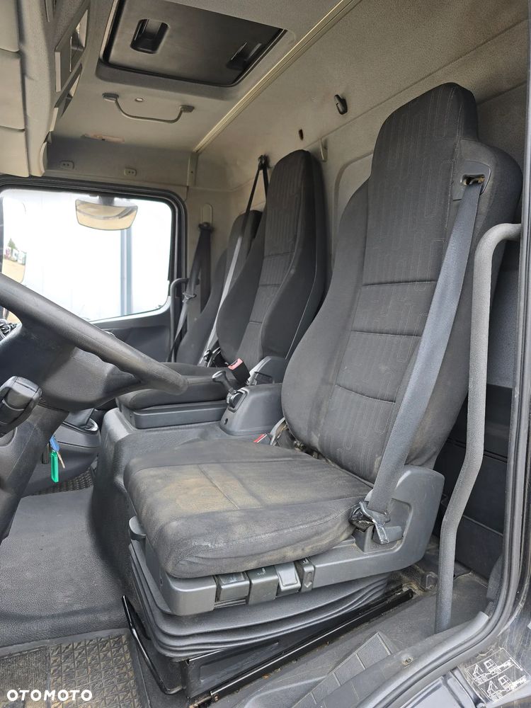 Mercedes-Benz ATEGO 816 Kontener Meblowóz Resor 3 fotele ,Opony dobry stan. - 19