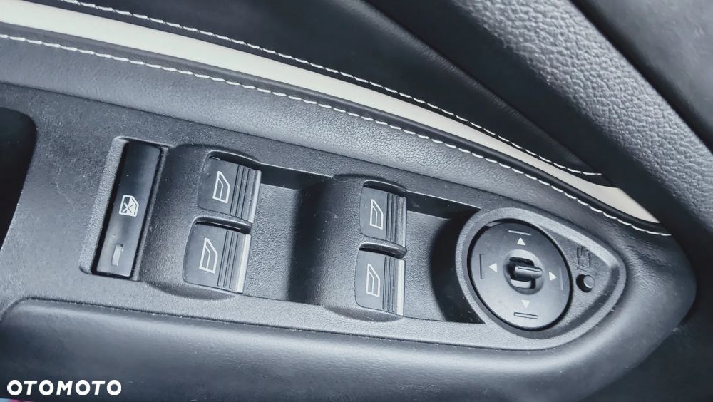 Ford Kuga 2.0 TDCi 4x4 Vignale - 26