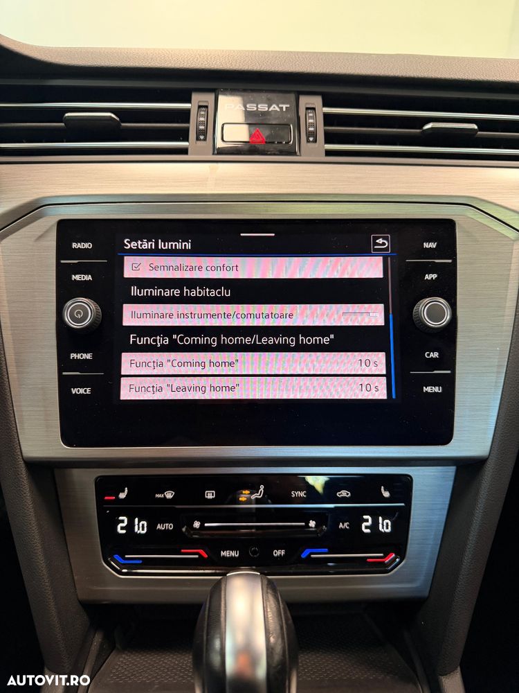 Volkswagen Passat 2.0 TDI DSG Comfortline - 11