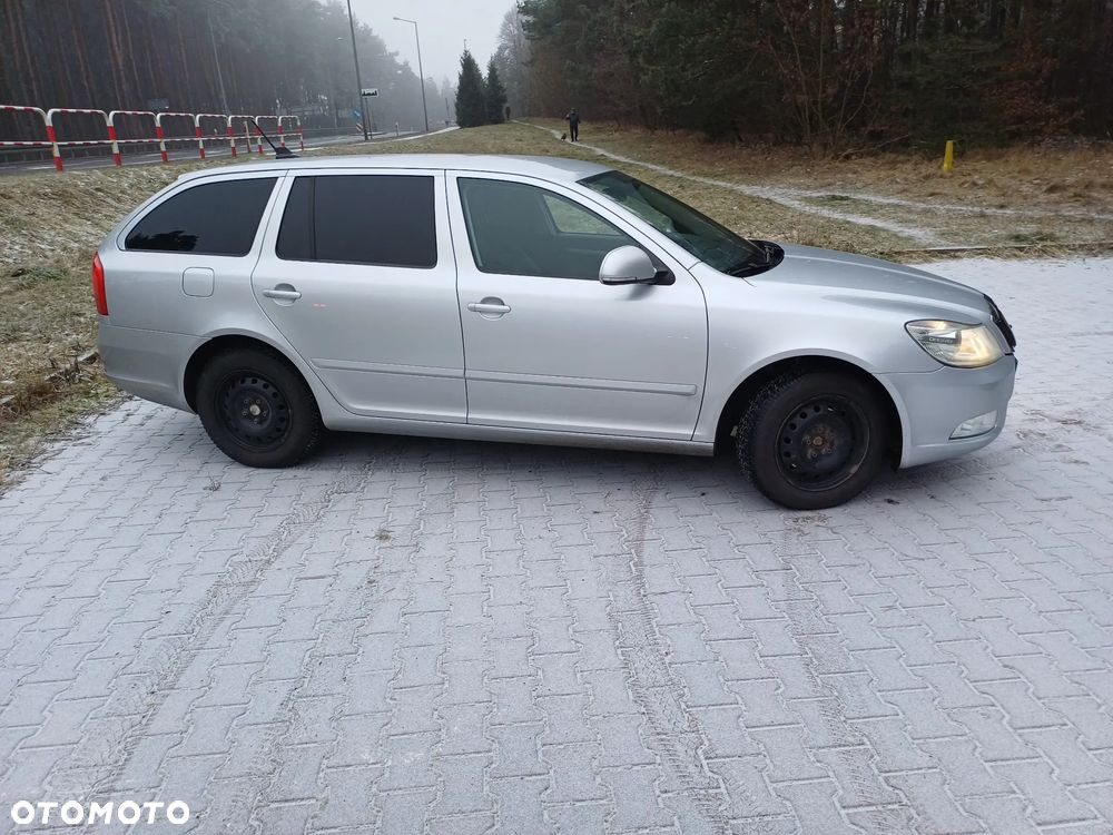 Skoda Octavia 2.0 TDI DPF Elegance - 5