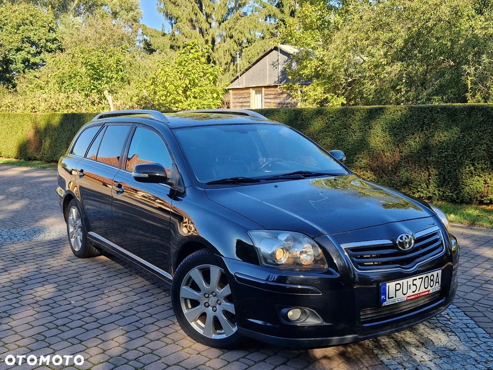 Toyota Avensis - 2