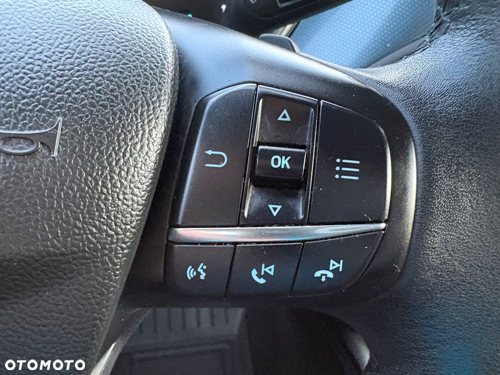 Ford Focus - 25