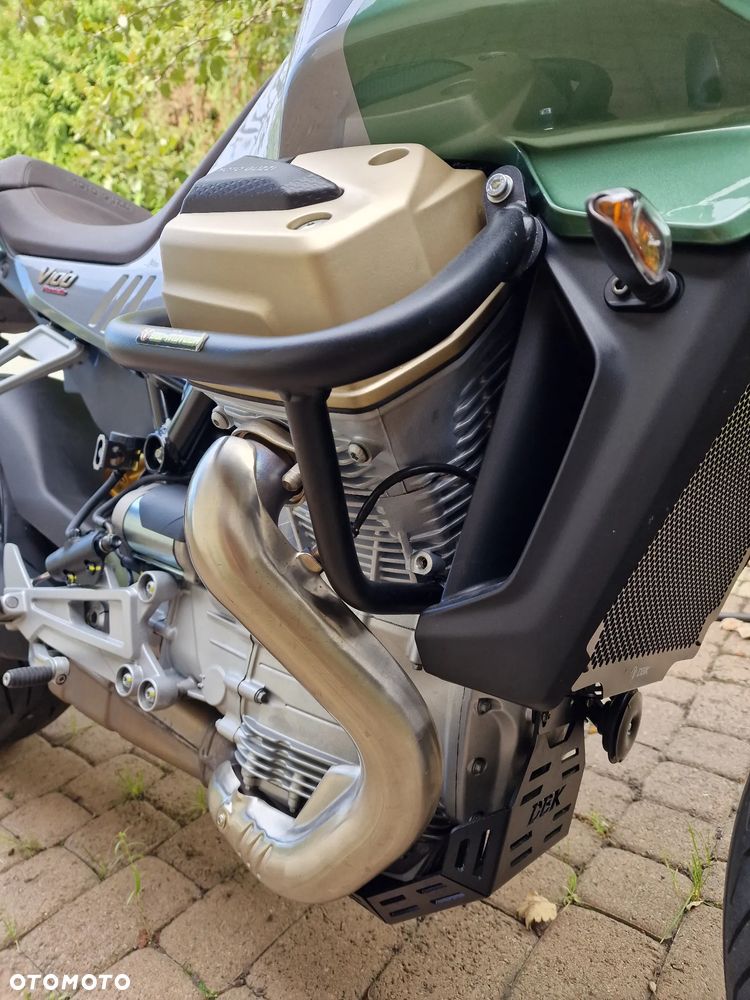 Moto Guzzi V100 Mandello - 8