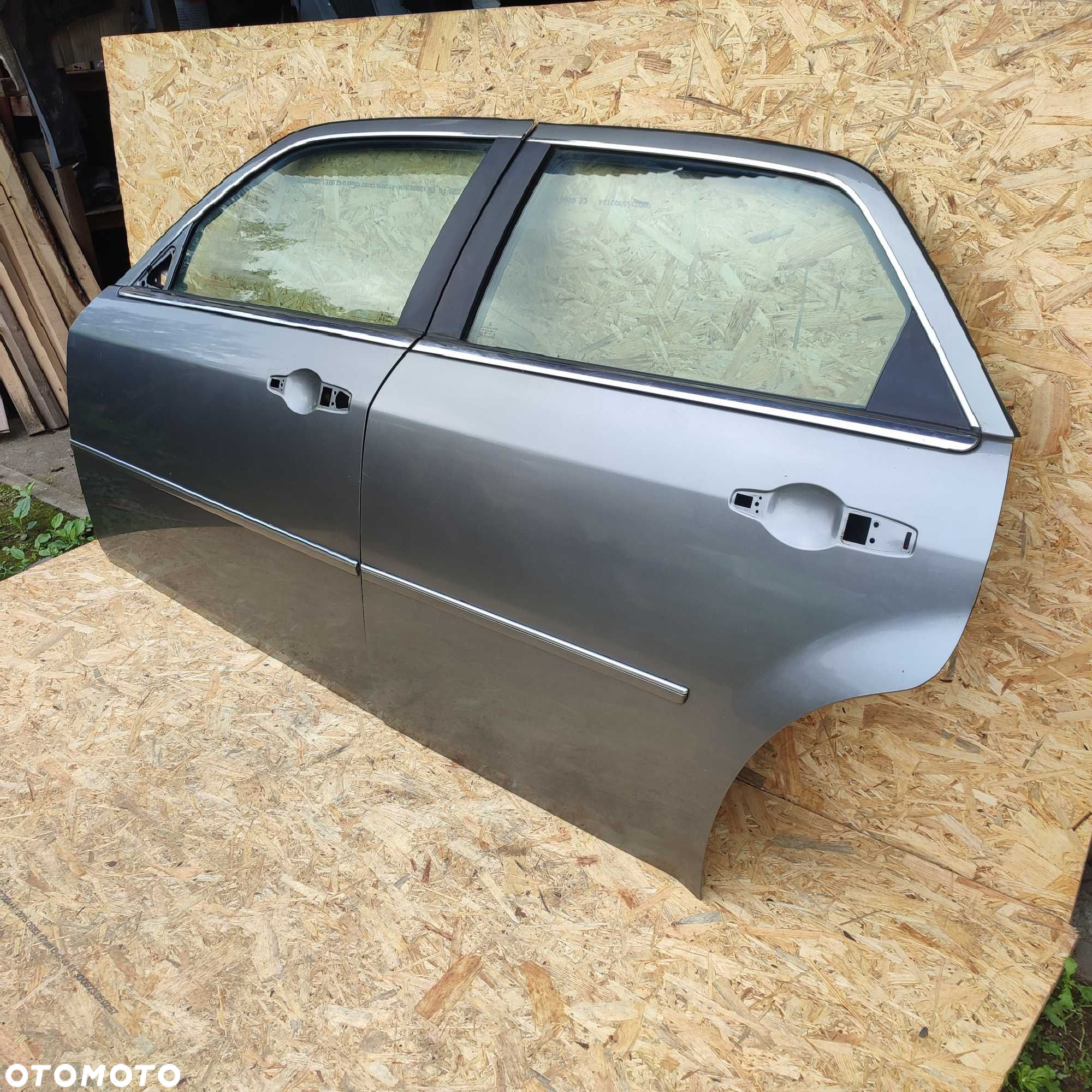Chrysler 300C I 04-10 sedan drzwi lewy tył lewe tylne poszycie w kolor - 5