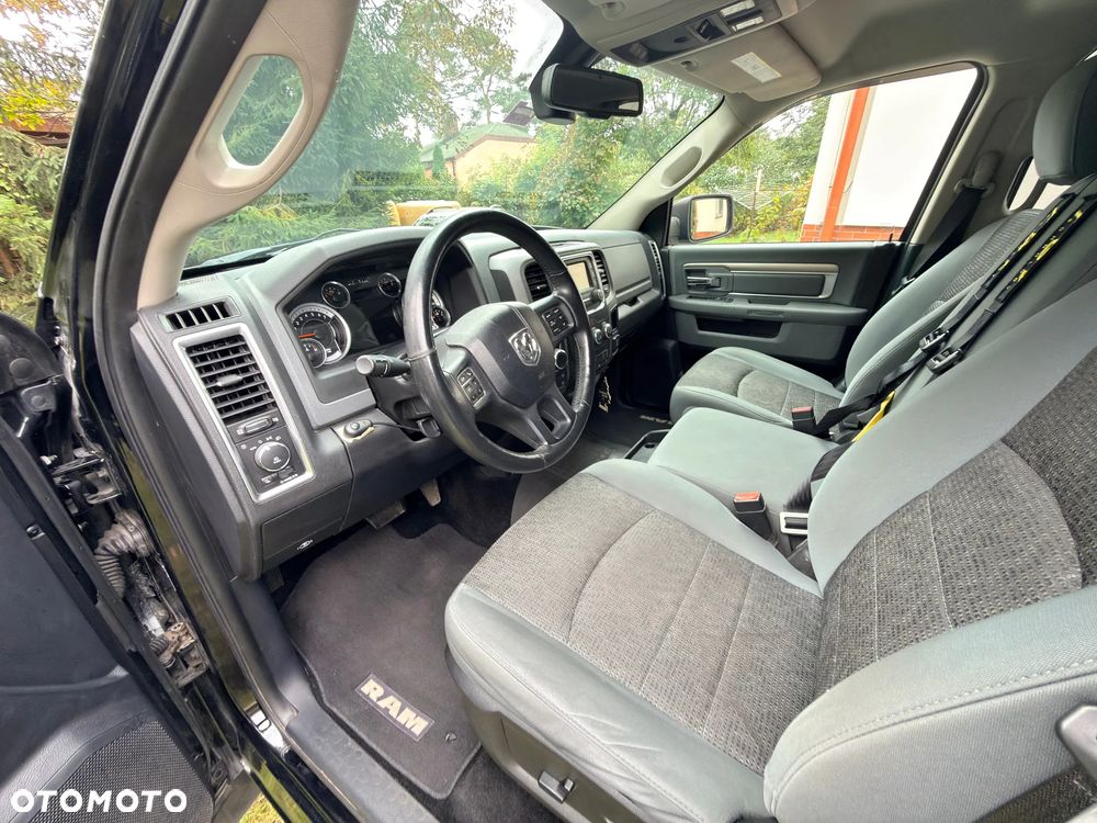 RAM 1500 Crew Cab Shortbed Bighorn - 21