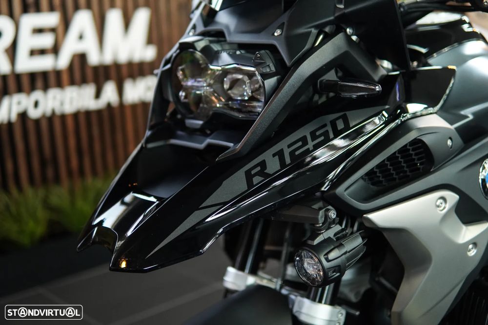 BMW R 1250 GS TRIPLE BLACK - 14