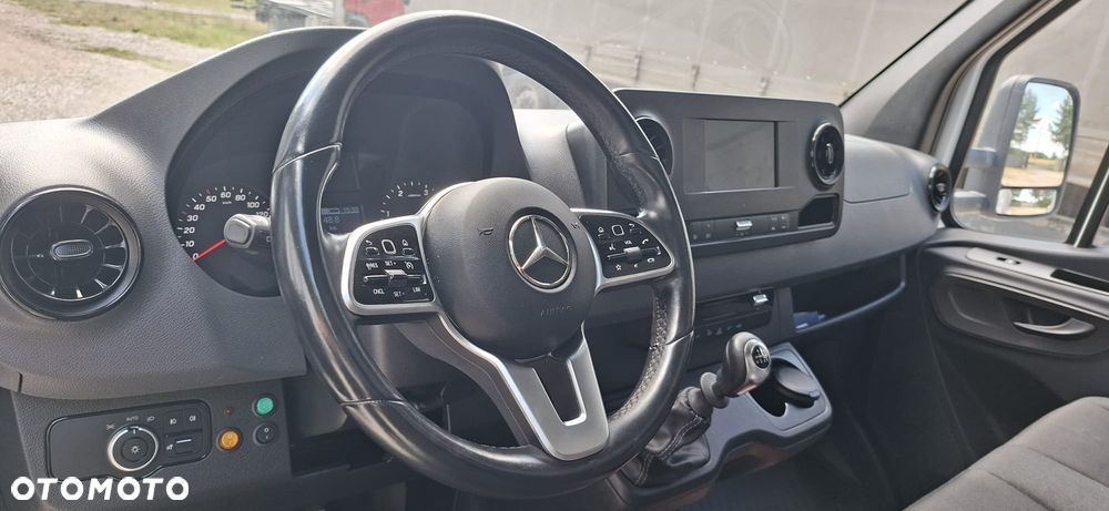 Mercedes-Benz SPRINTER - 14