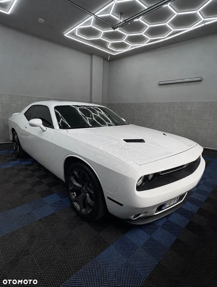 Dodge Challenger Automatik SXT Plus - 2