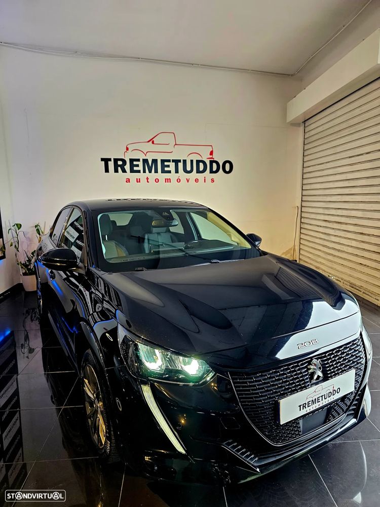 Peugeot e-208 Allure - 8