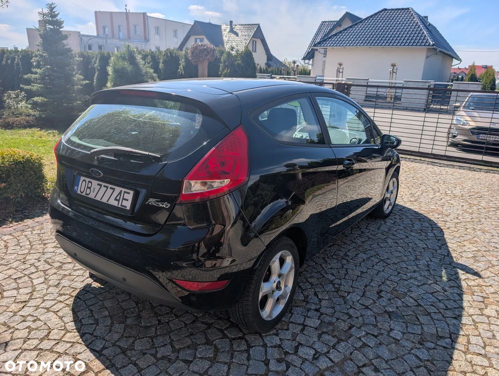 Ford Fiesta - 11