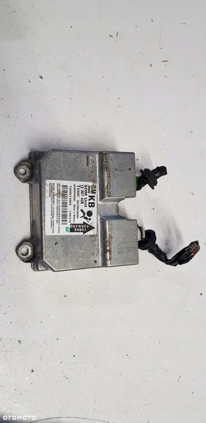 moduł poduszek Opel Corsa D 13367438 - 1