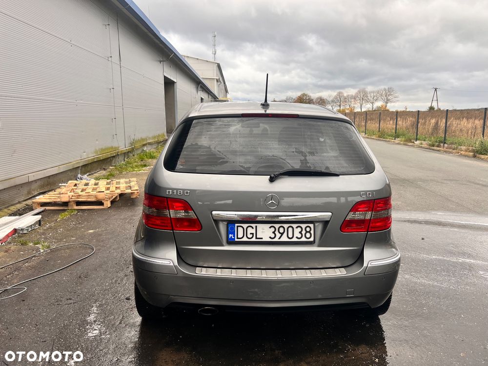 Mercedes-Benz Klasa B 180 CDI - 16
