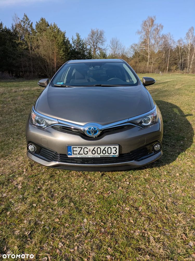 Toyota Auris Hybrid 135 Premium - 5