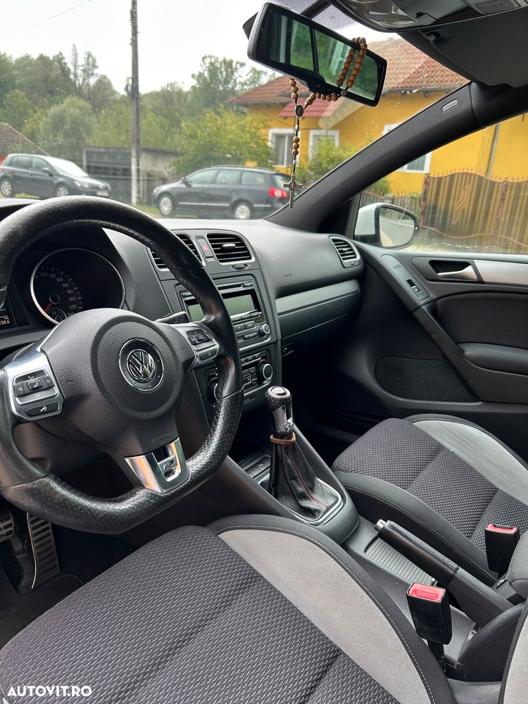 Volkswagen Golf - 5