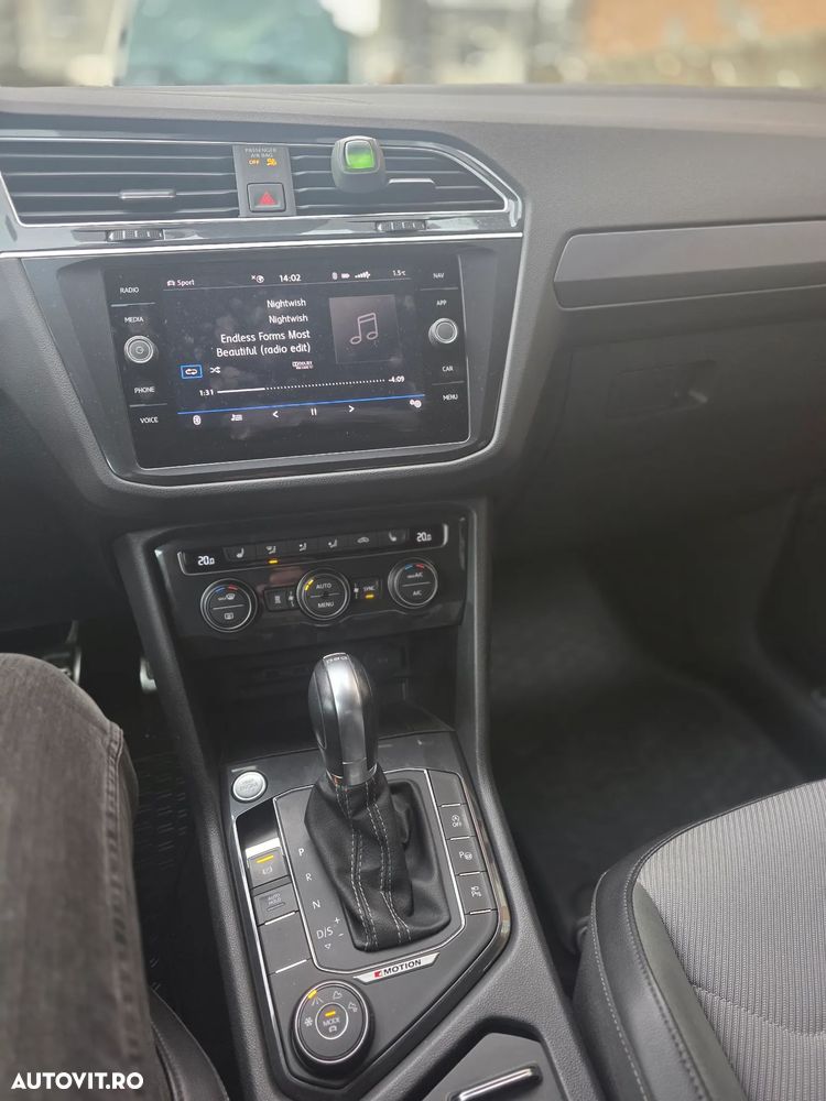 Volkswagen Tiguan 2.0 TDI SCR 4MOTION DSG Highline - 9