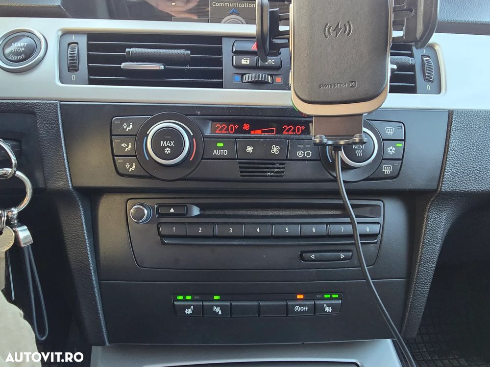 BMW Seria 3 320d - 23