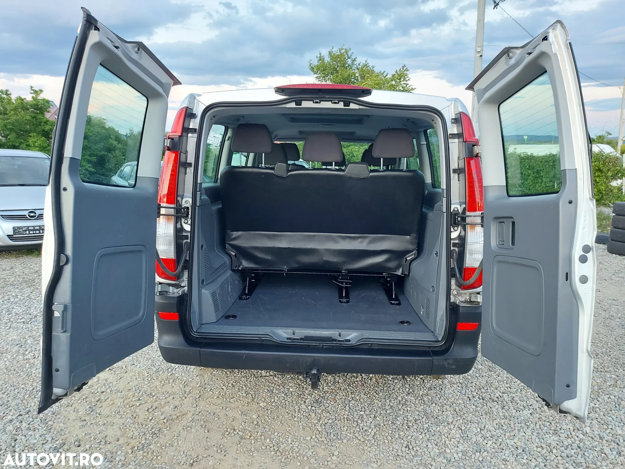 Mercedes-Benz Vito - 12