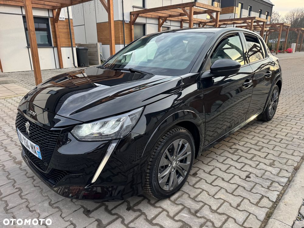 Peugeot 208 - 24