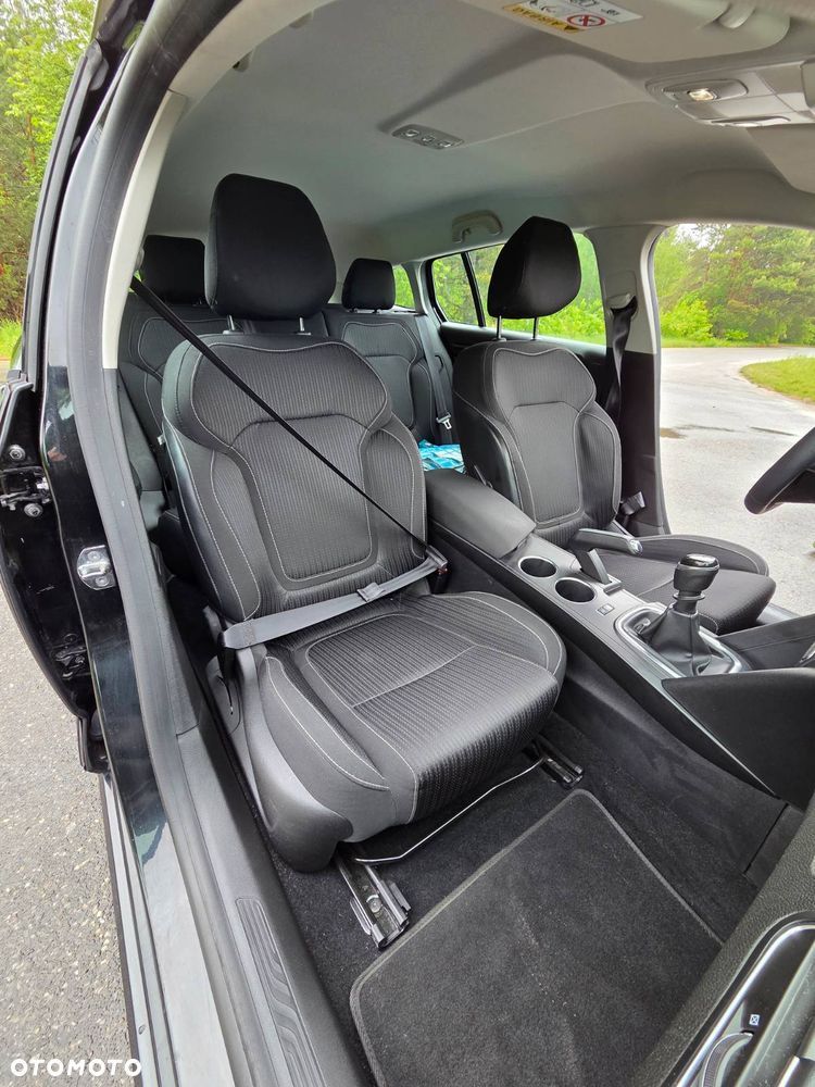 Renault Megane 1.6 SCe Limited - 9