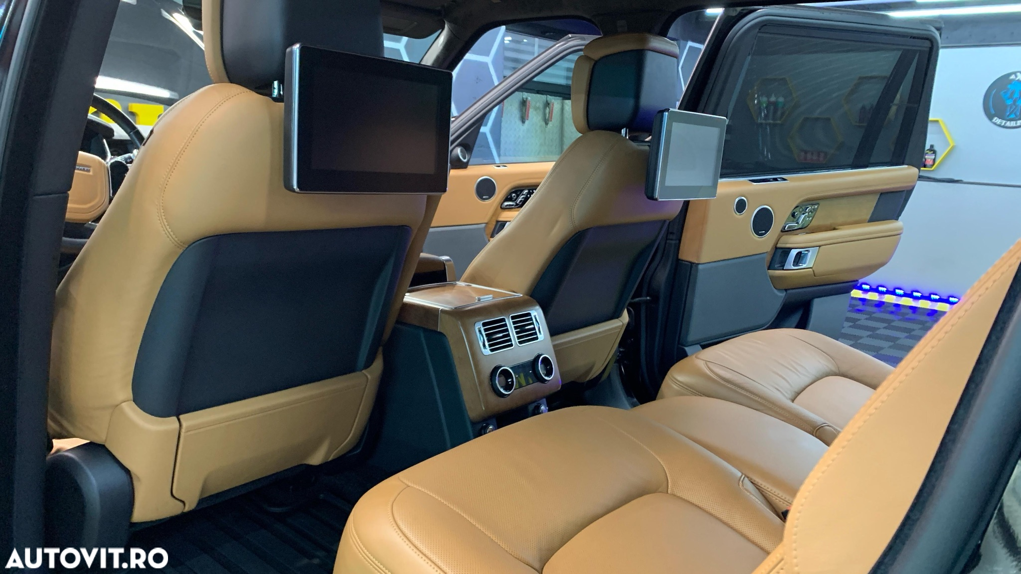 Land Rover Range Rover 3.0L SDV6 LWB Vogue - 19