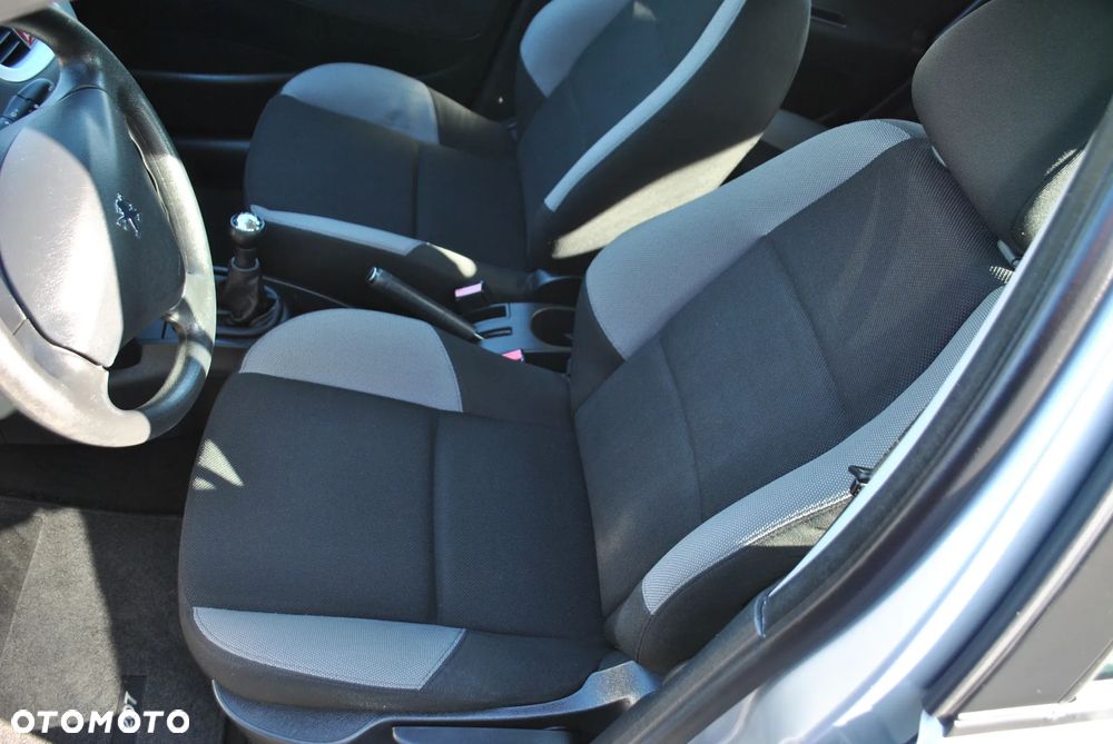 Peugeot 207 75 Tendance - 19