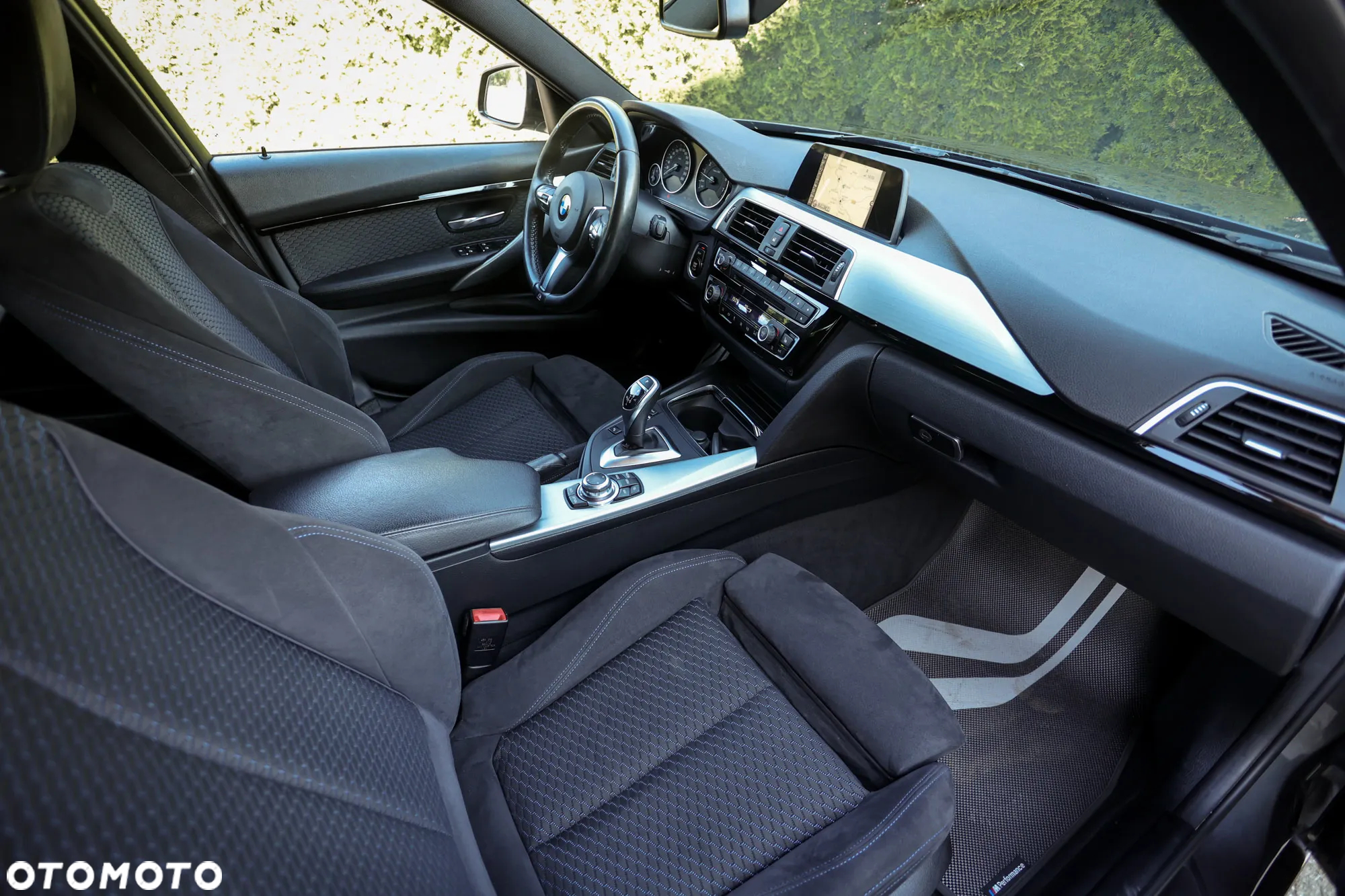 BMW Seria 3 330i Touring Edition M Sport Shadow - 30