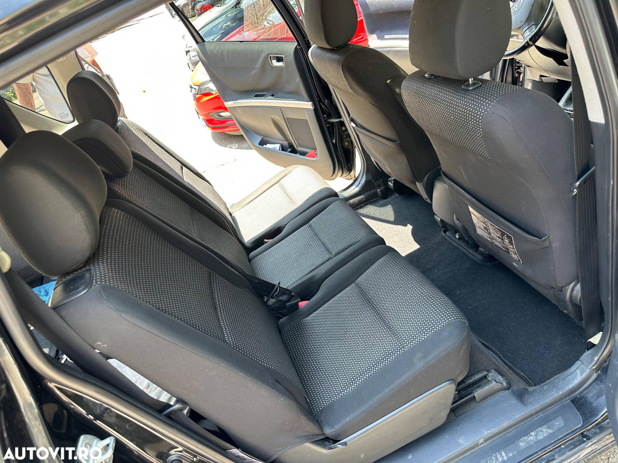 Toyota Corolla Verso - 4