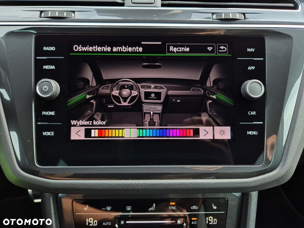 Volkswagen Tiguan 2.0 TDI SCR 4Mot R-Line DSG - 27