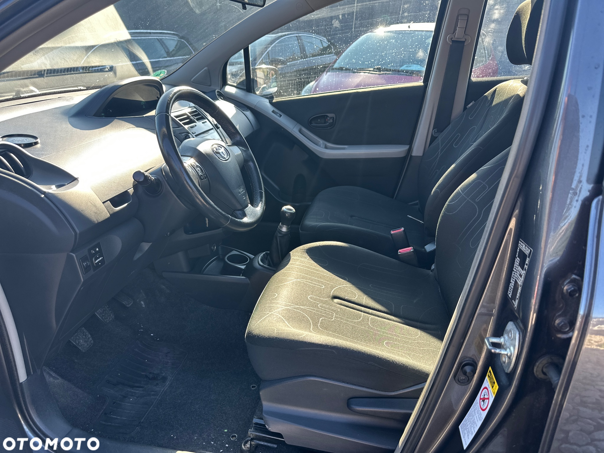Toyota Yaris 1.0 VVT-i Comfort - 8