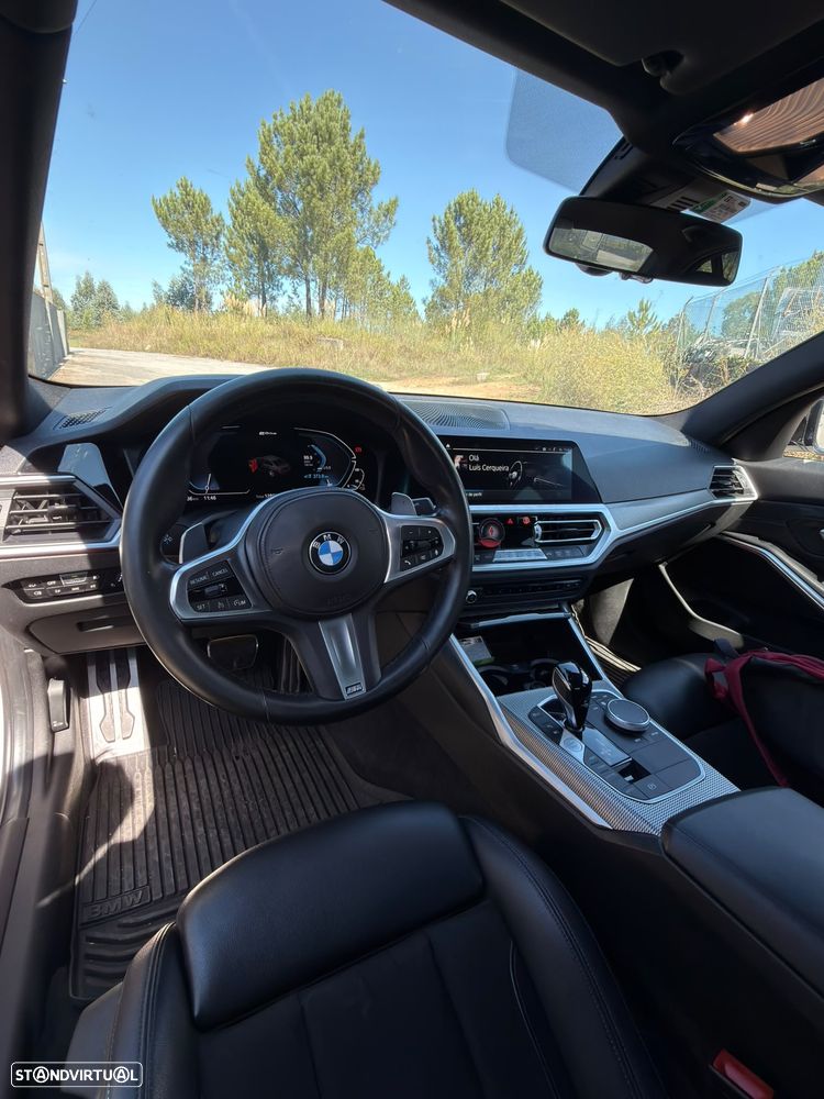 BMW 330 e Pack M Auto — fotografia 6